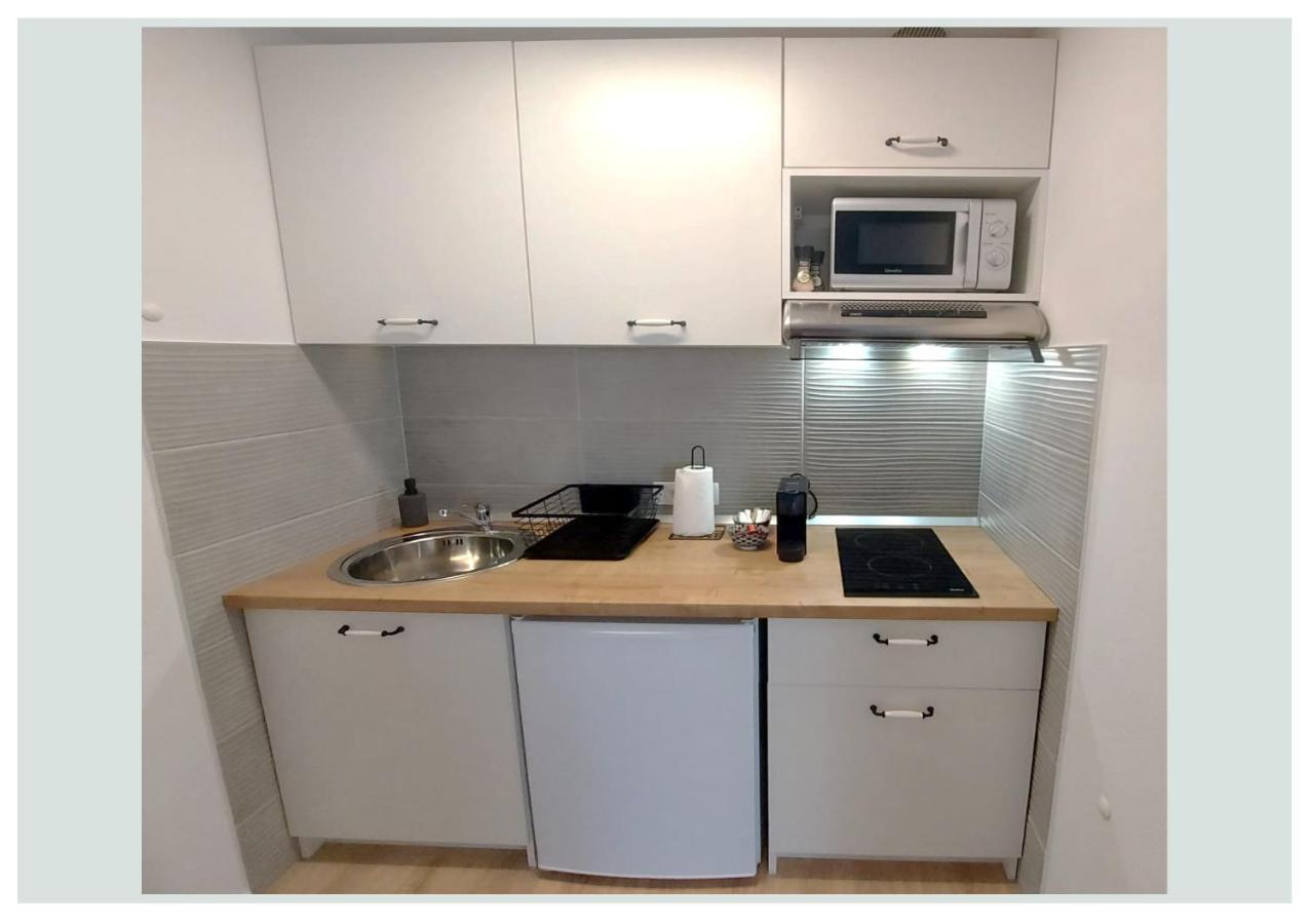 Apartments Fantasia พูลา ภายนอก รูปภาพ